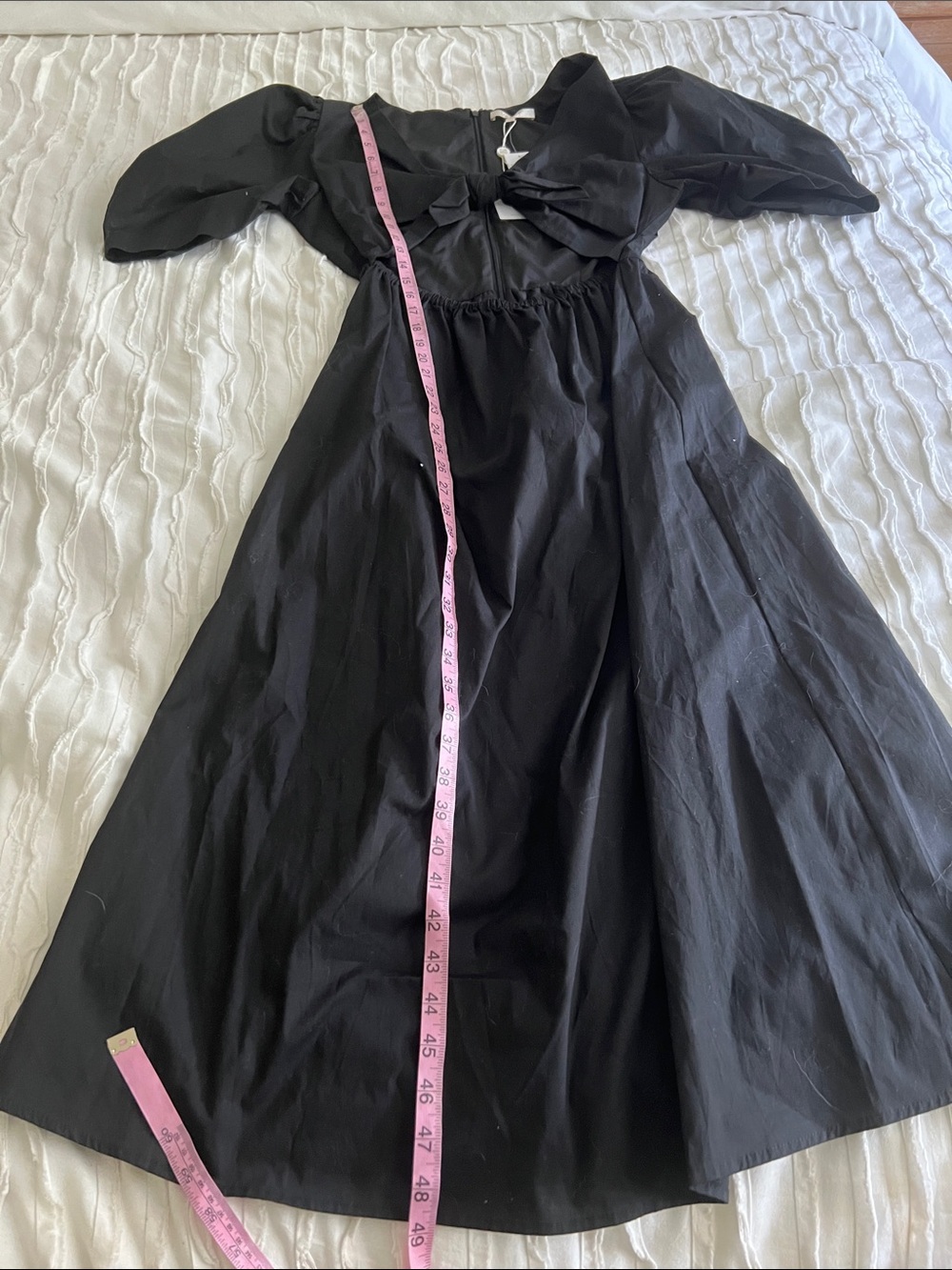 Wayf Puff Sleeve Dress with Front Tie and Cut Out - Picture 6 of 11